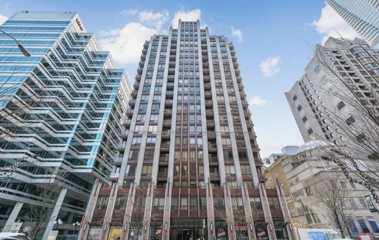 85 Bloor St E #1403 photo