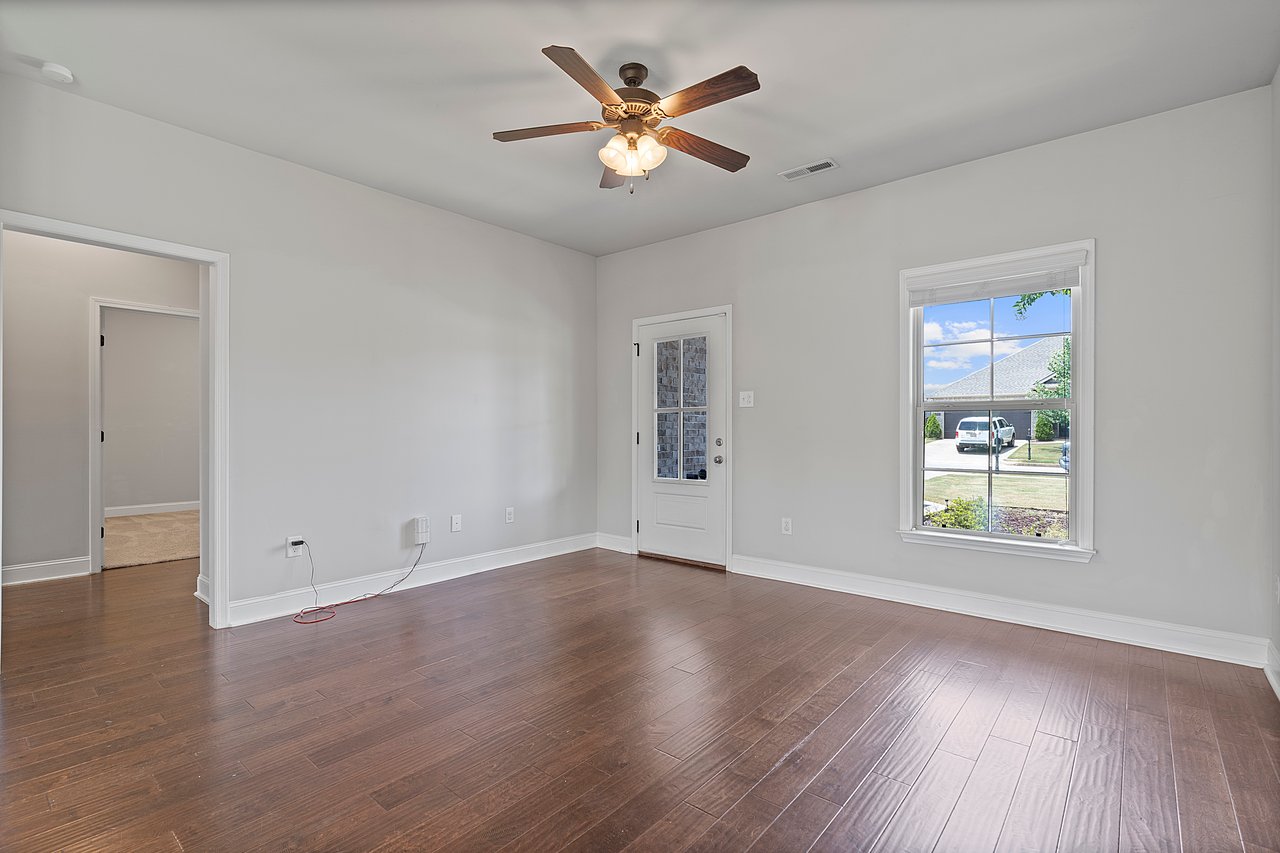 MADISON CITY SCHOOLS! Great Location with many Neighborhood Amenities