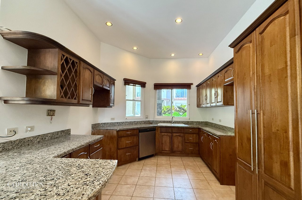 Las Lomas 46 Townhouse with Private Pool