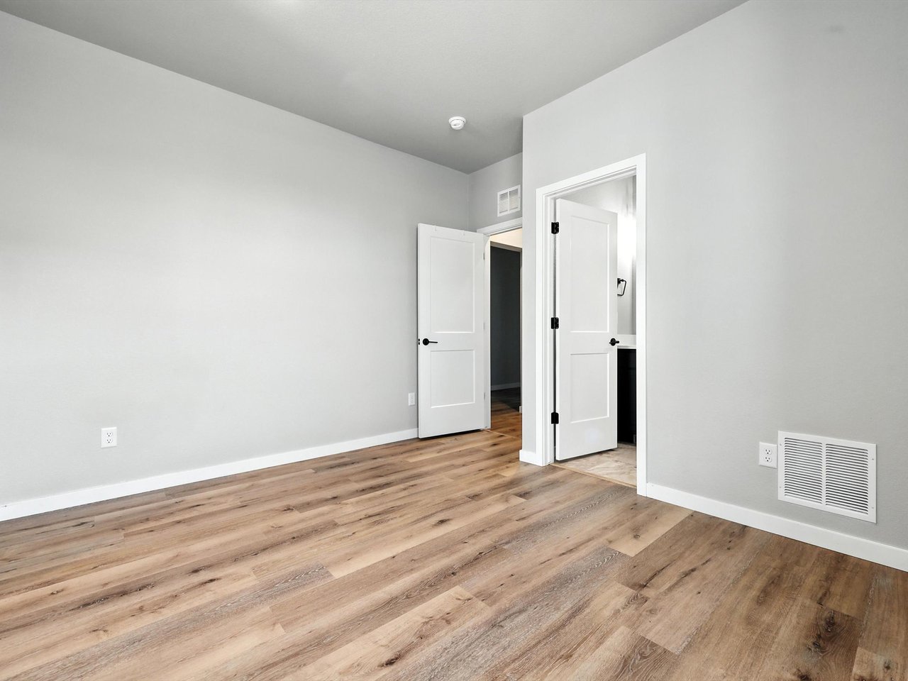 411 Indian Grass Street