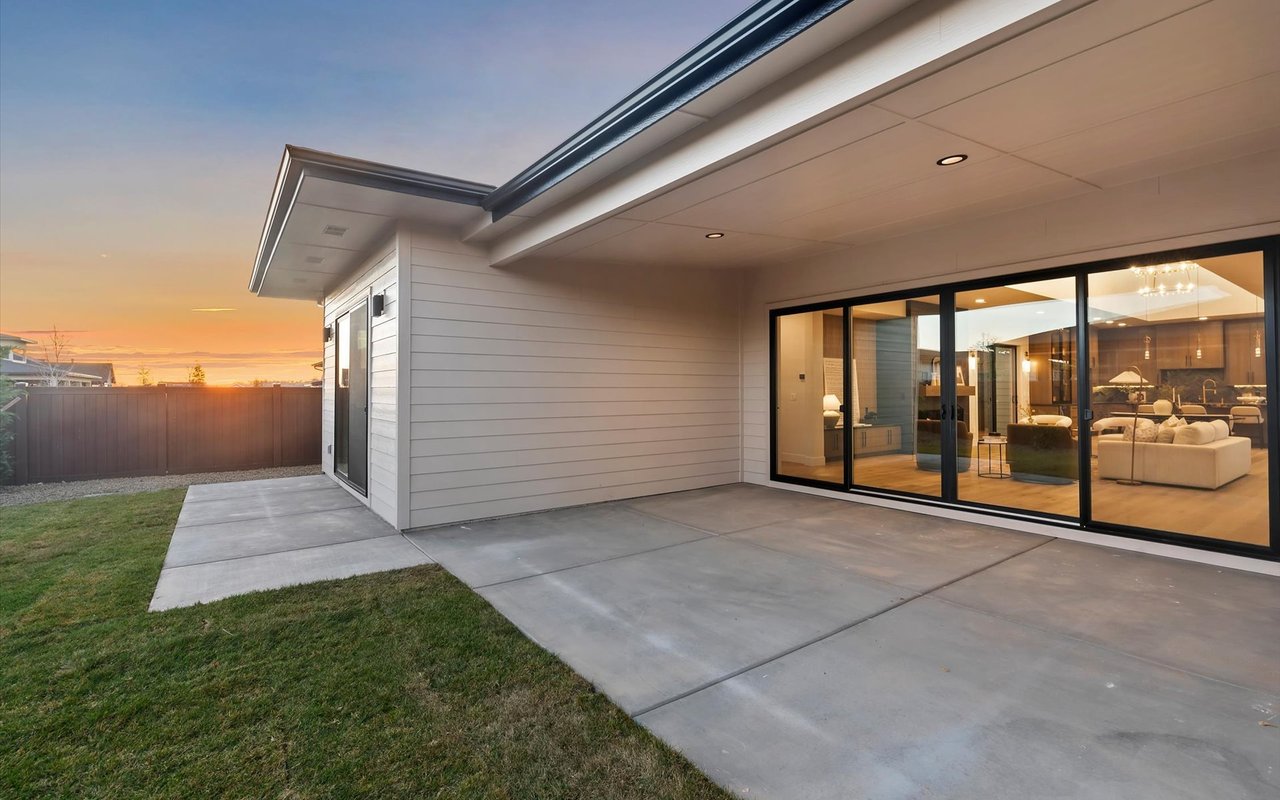 New Construction Home With Volcano Granite Island