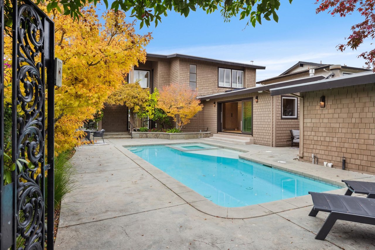 Luxurious Waterfront Home in Larkspur Marina