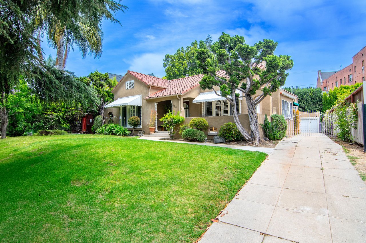 616 Lillian Way