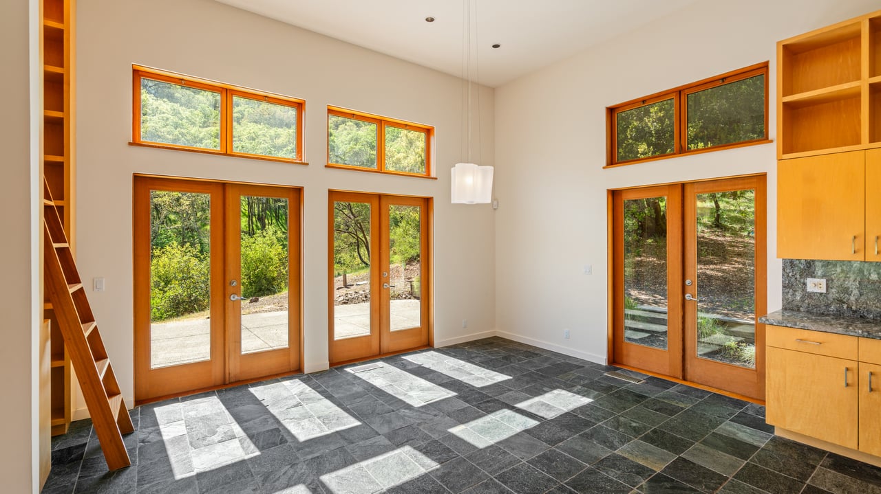 Leslie Creek Retreat