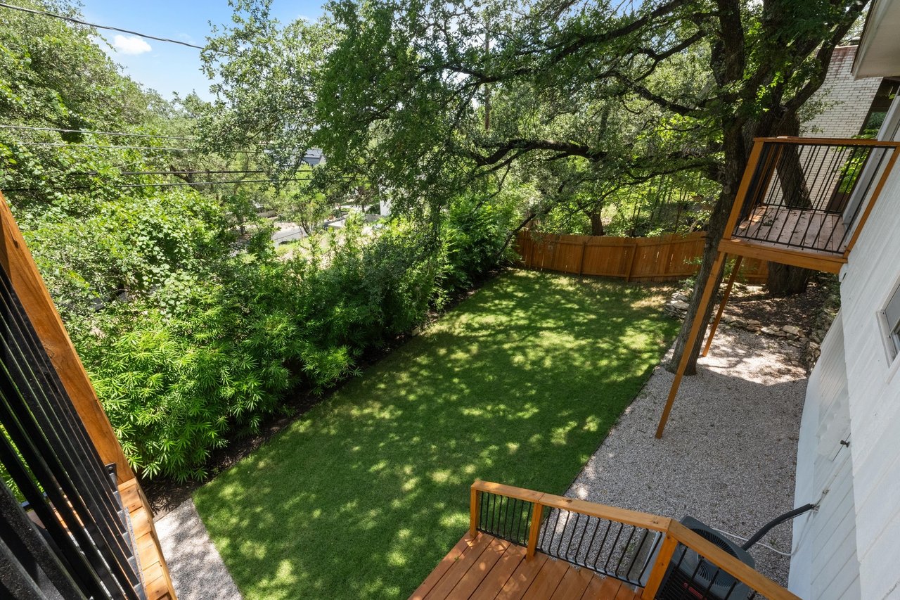 2300 Spring Creek Dr