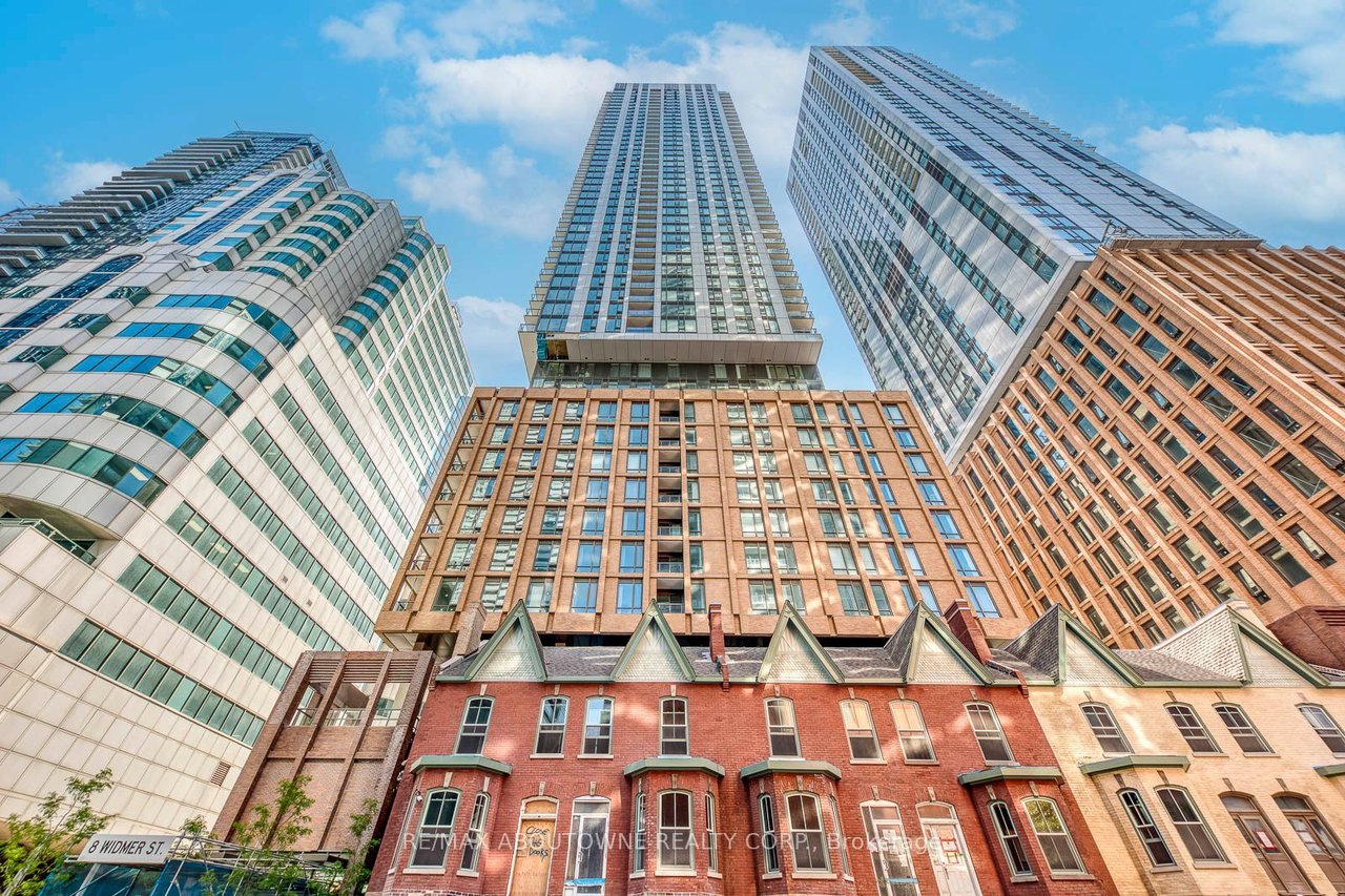 8 Widmer St 3407