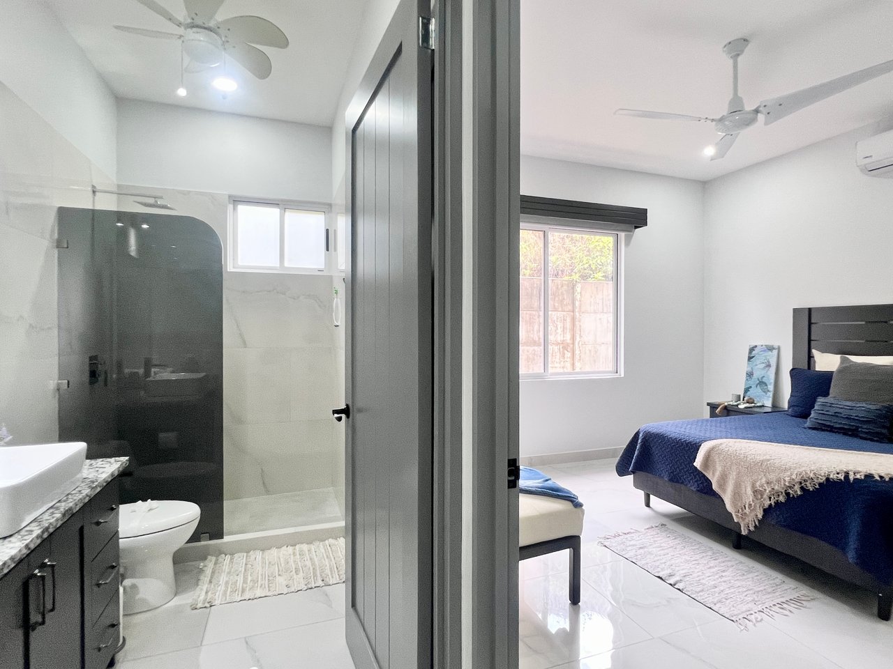 Quepos Hills Villa with pool and covered patio and tropical gardens