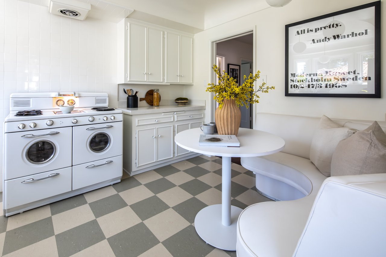 3987 Roxton Ave, Leimart Park