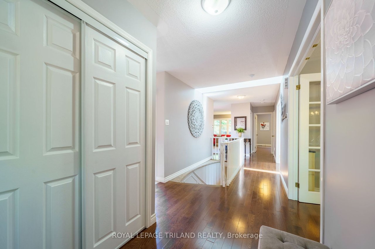 60 Rosecliffe Cres 12