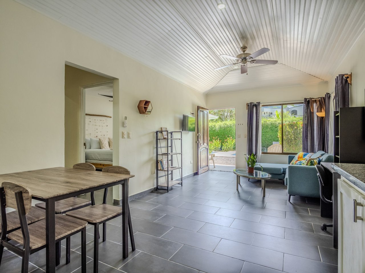 Tropical 3-Cabin Home with Pool and Gardens in the Heart of Uvita