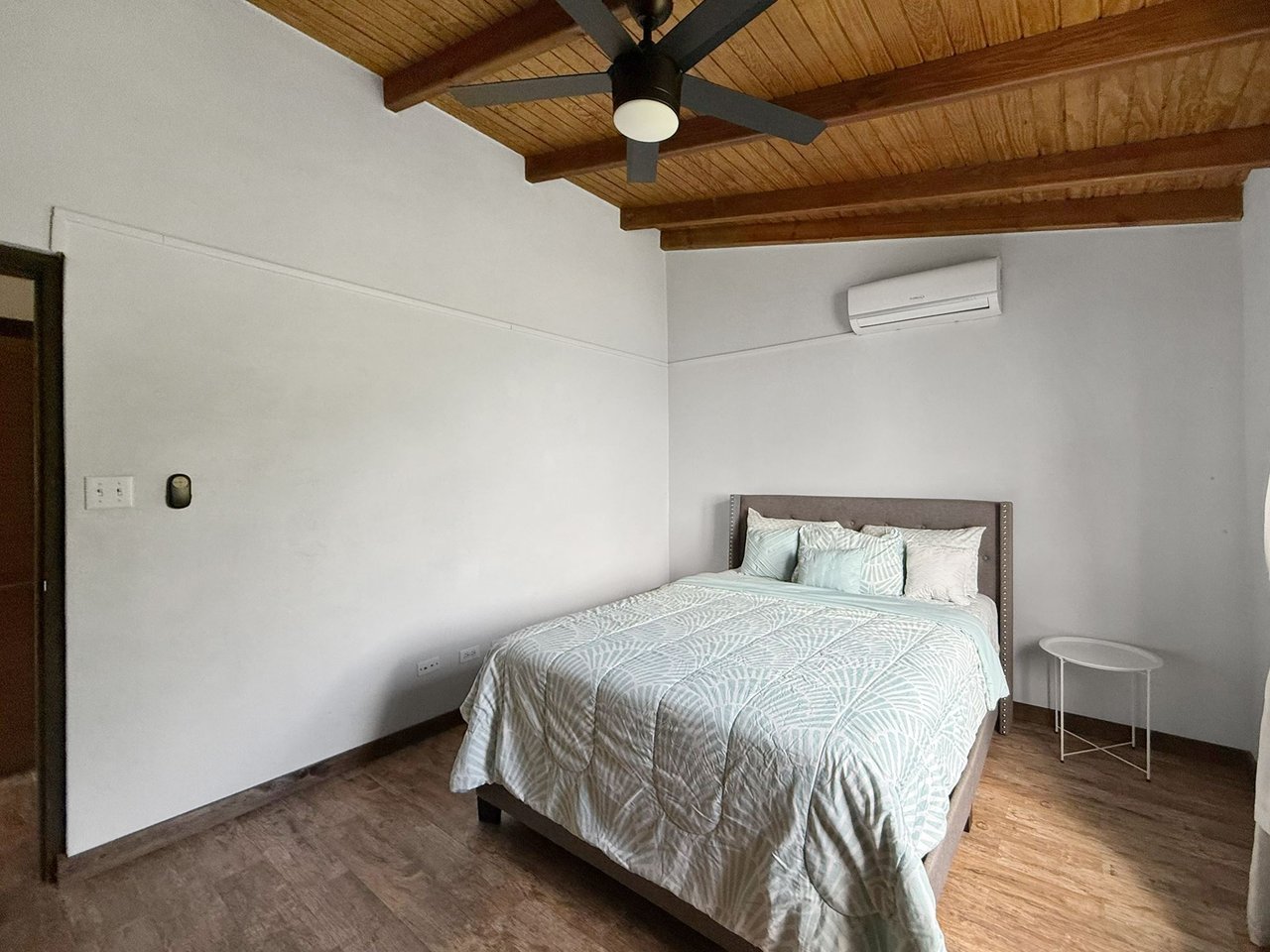 1051 Mount Healthy 2 Bedroom Townhouse