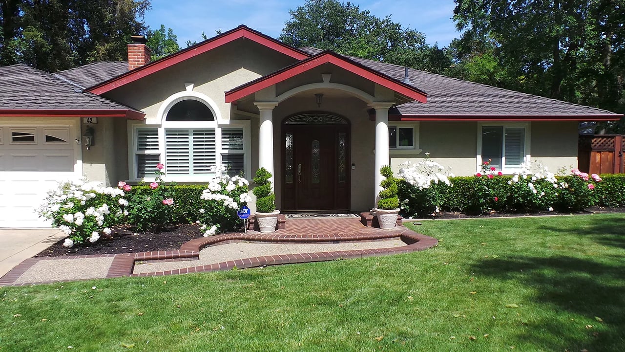 42 Mary Ct