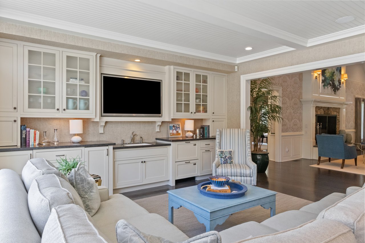 Spectacular Oyster Harbors Estate