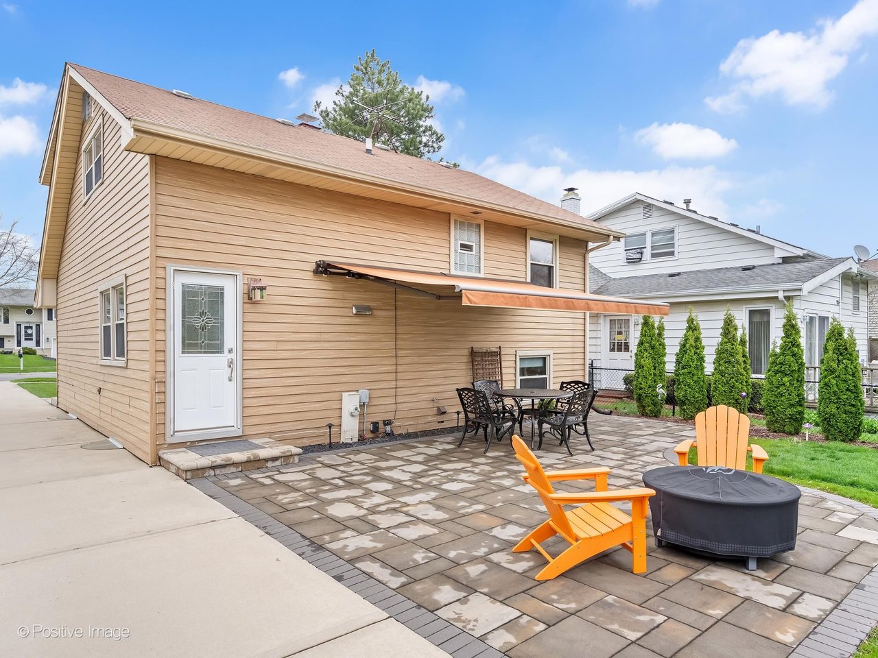 Just Sold – 1406 E Elm St, Wheaton IL | Under Contract in 4 Days, $5,100 Over List Price