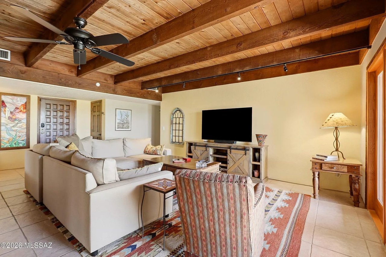 4808 N Paseo Aquimuri