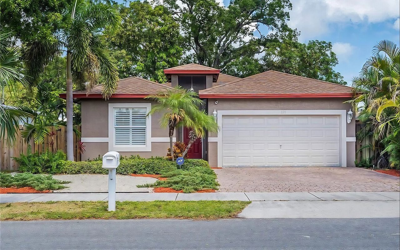 Just Listed 121 SW 1st Ct, Dania Beach, FL 33004