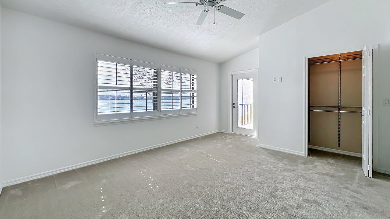 Luxury Lakefront Winter Park Condominium for Lease