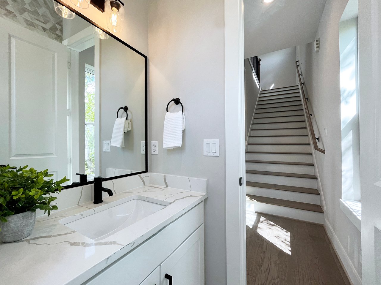 1127 WEST 16TH STREET