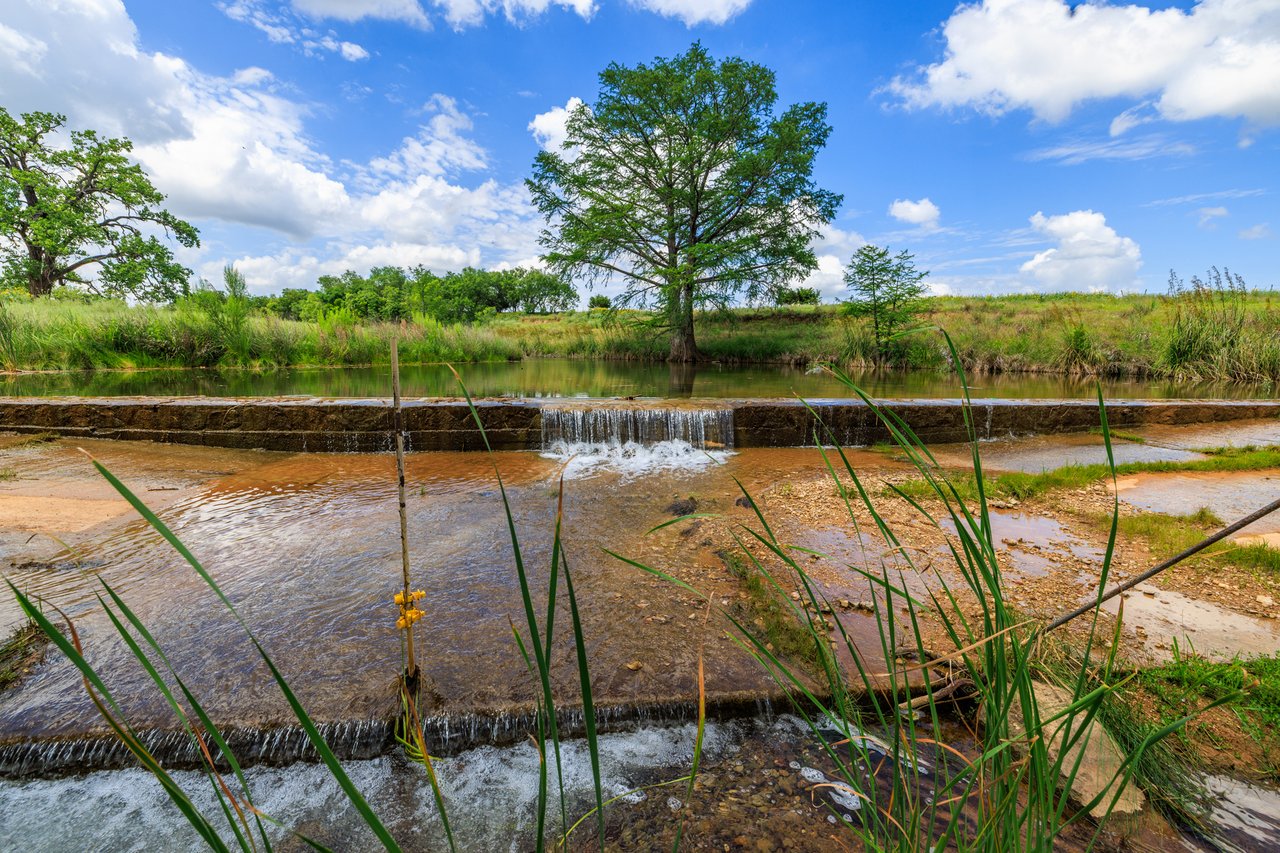 Live Oak Creek Ranch 