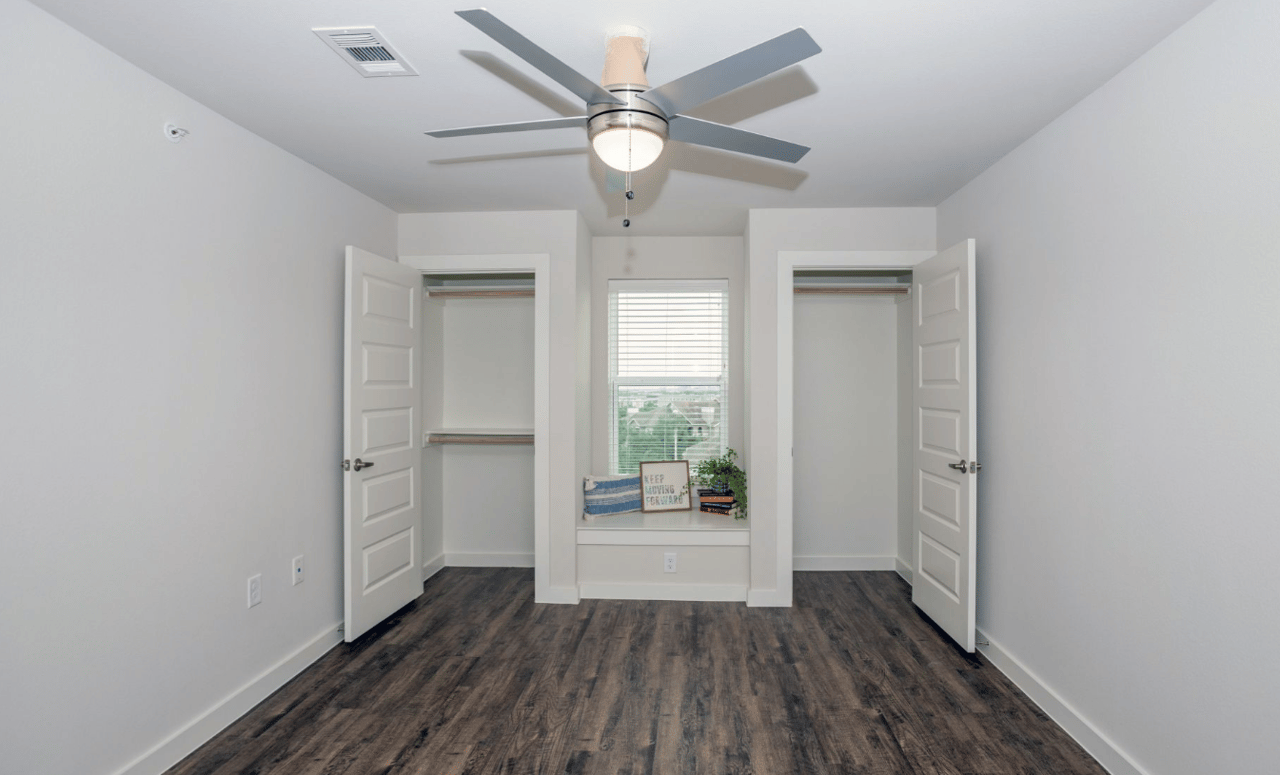 Offering 10 Weeks Free Rent! 