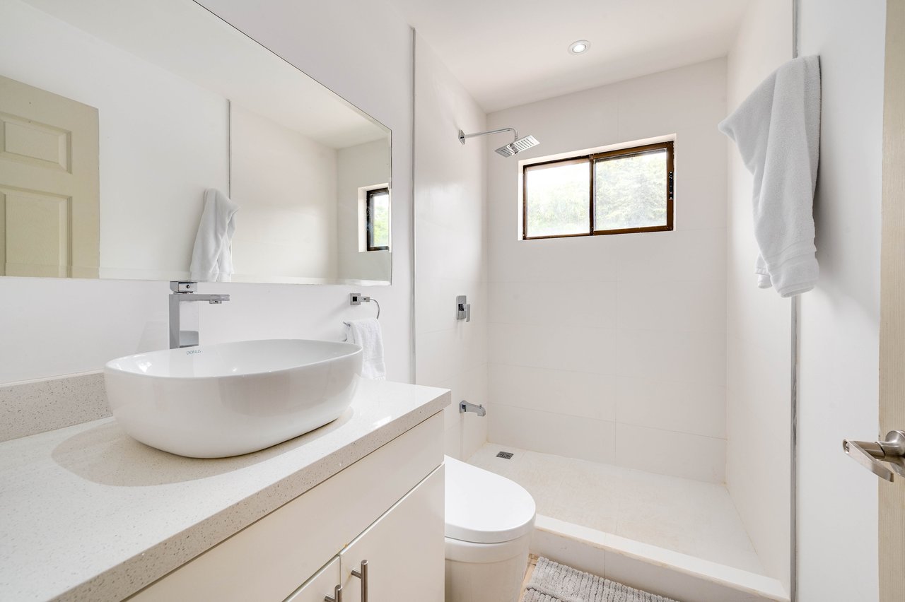 Las Palmas 201F | Turnkey 3-Bedroom Condo Near Tamarindo Beach