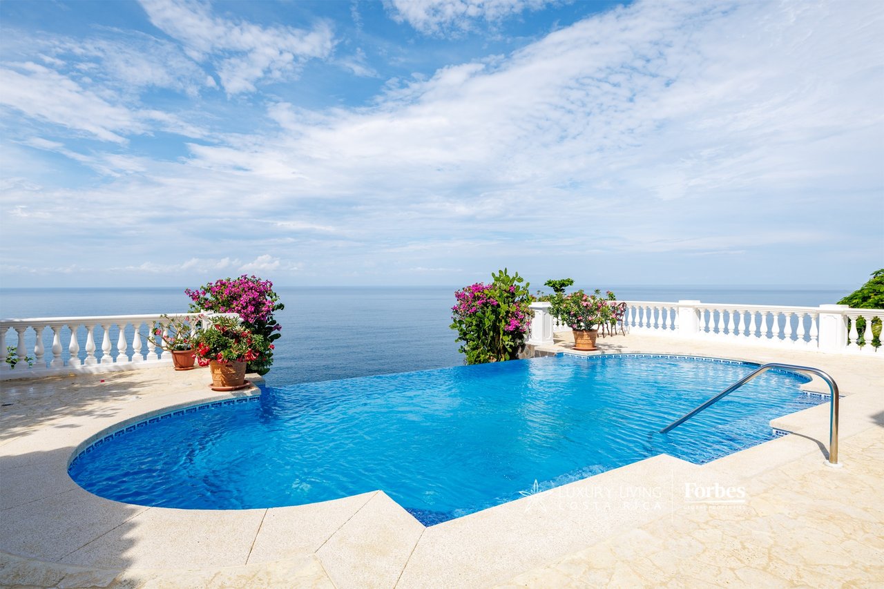 20361 - Villa Romántica | Mediterranean Mansion on 5.9 Hectares with Ocean Views