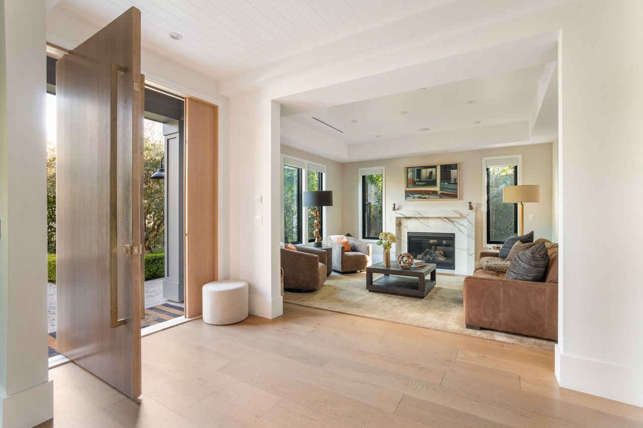 4533 Gentry Ave, Studio City