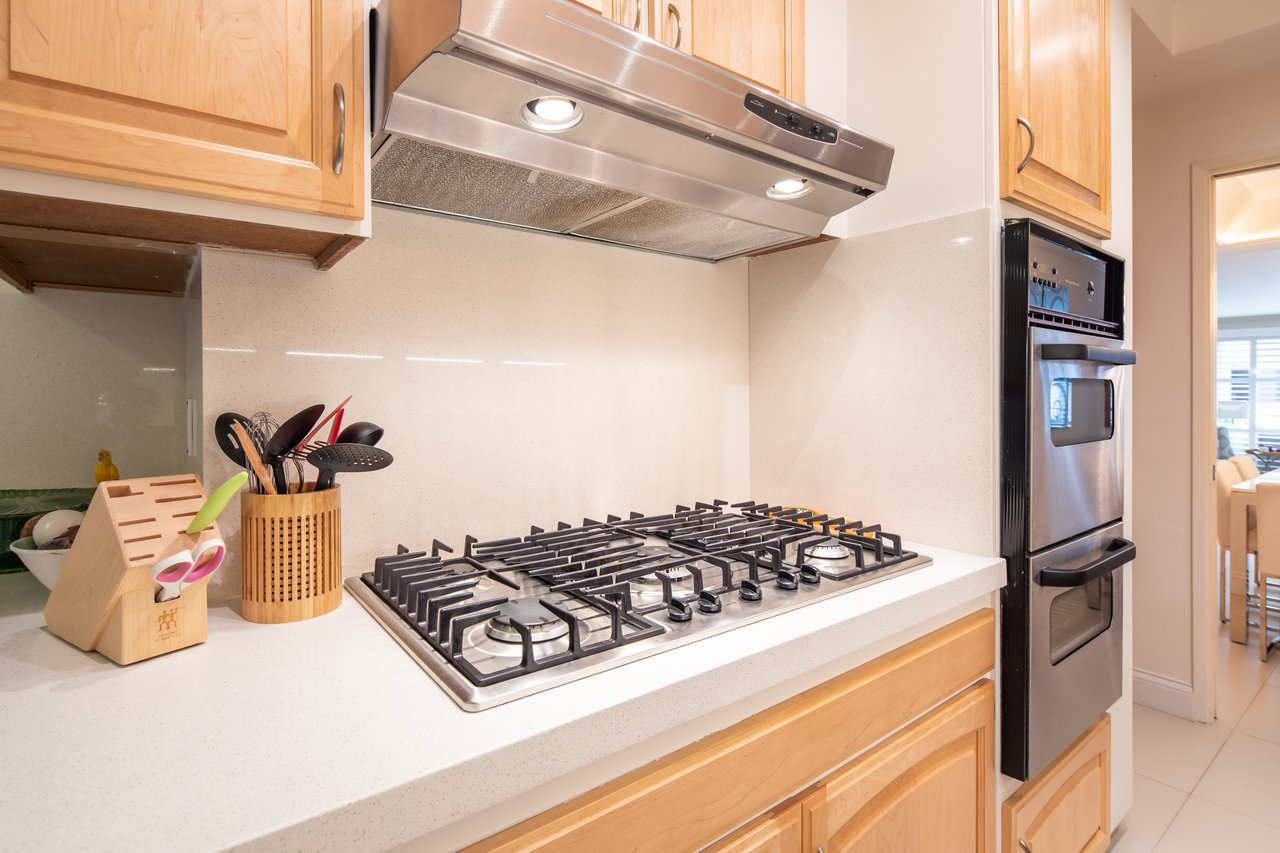 8455 Fountain Ave Unit: 518, West Hollywood 