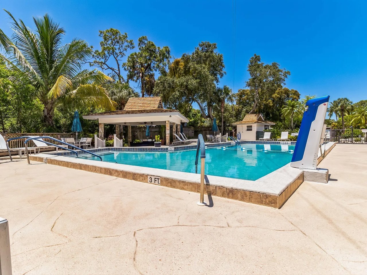 Helios Residences Naples