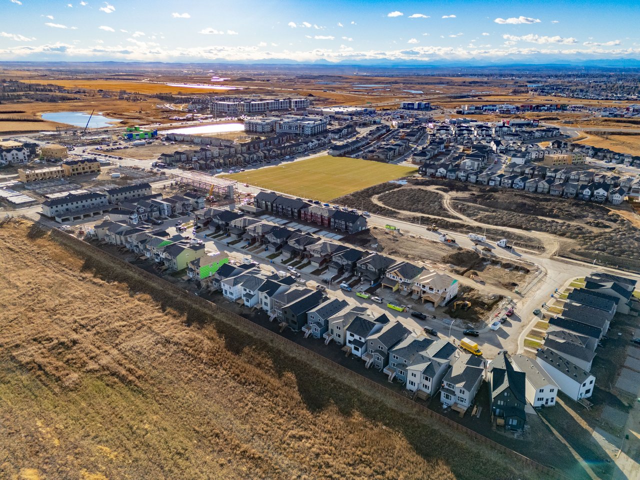 155 Belvedere Crescent SE