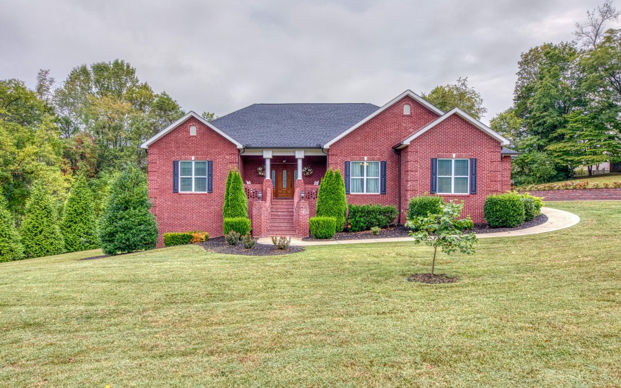 Wallace Luxury Spotlight | 2405 Cunningham Road Knoxville TN 37918