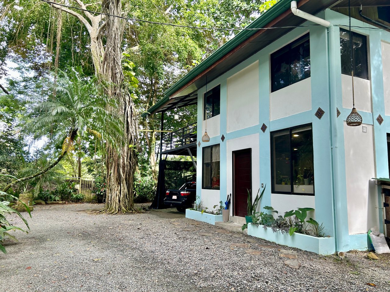 0.23 ACRES – Multi-Business Property In The Heart Of Dominical – Restaurant, 4 Cabins & Commercial Rental!!!!