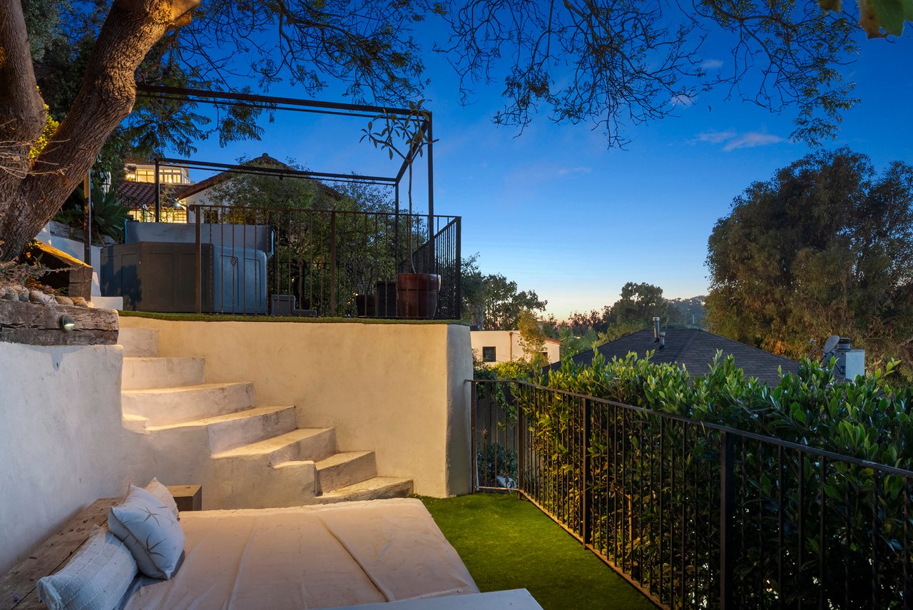 410 Entrada Dr, Santa Monica