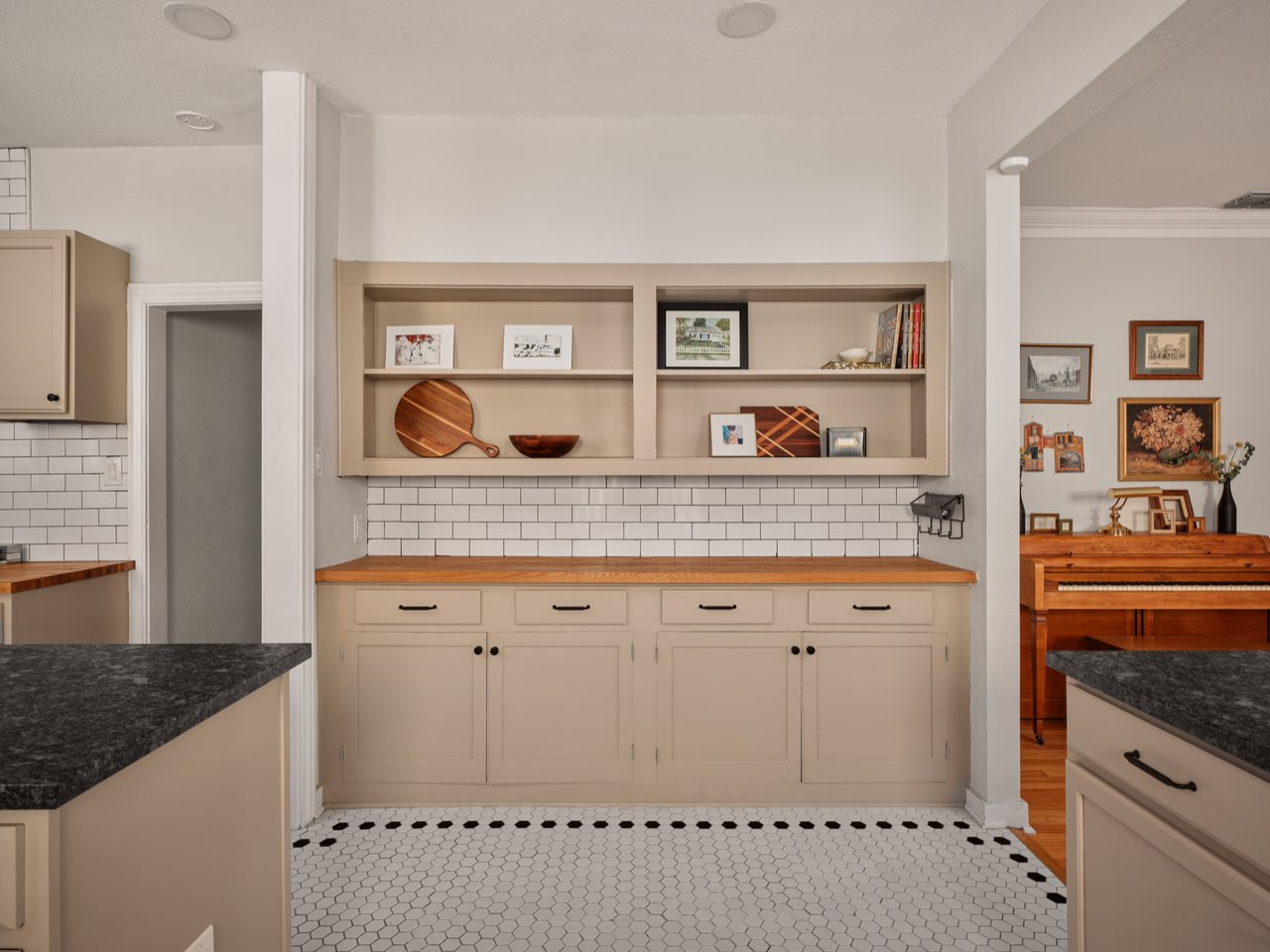 Storybook 1931 Tudor in Monticello Park