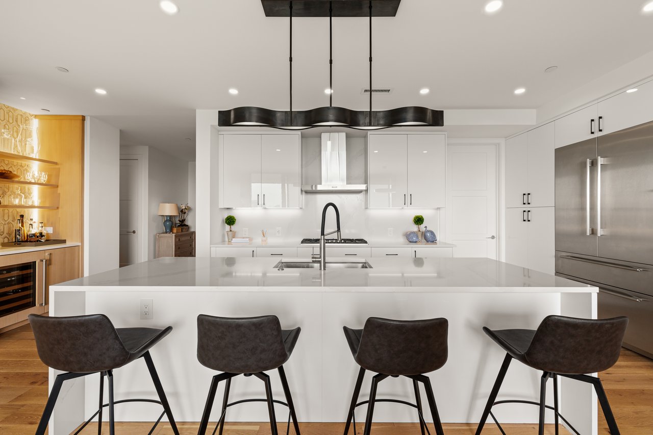 2425 Peachtree Road NE Unit 1406