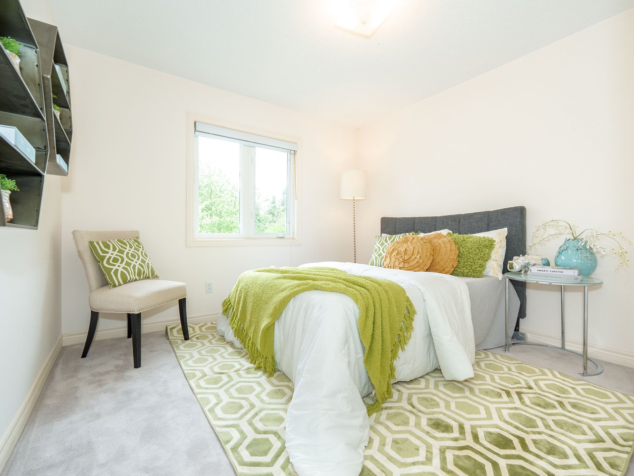 15 Rushingbrook Dr