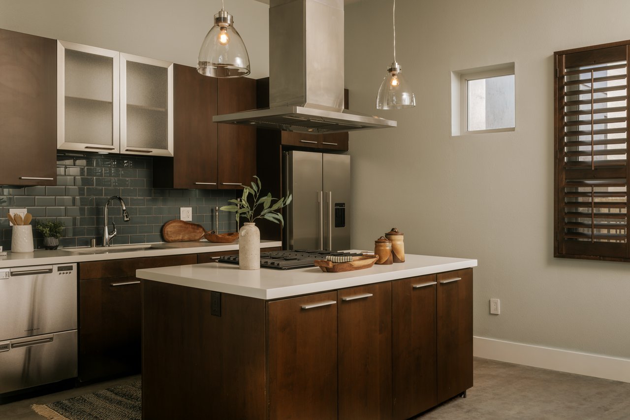 1524 11th St Unit: E