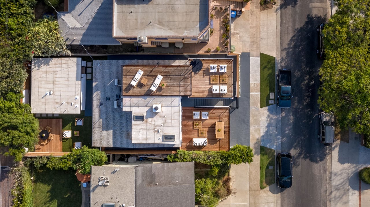 574 Mount Holyoke Ave