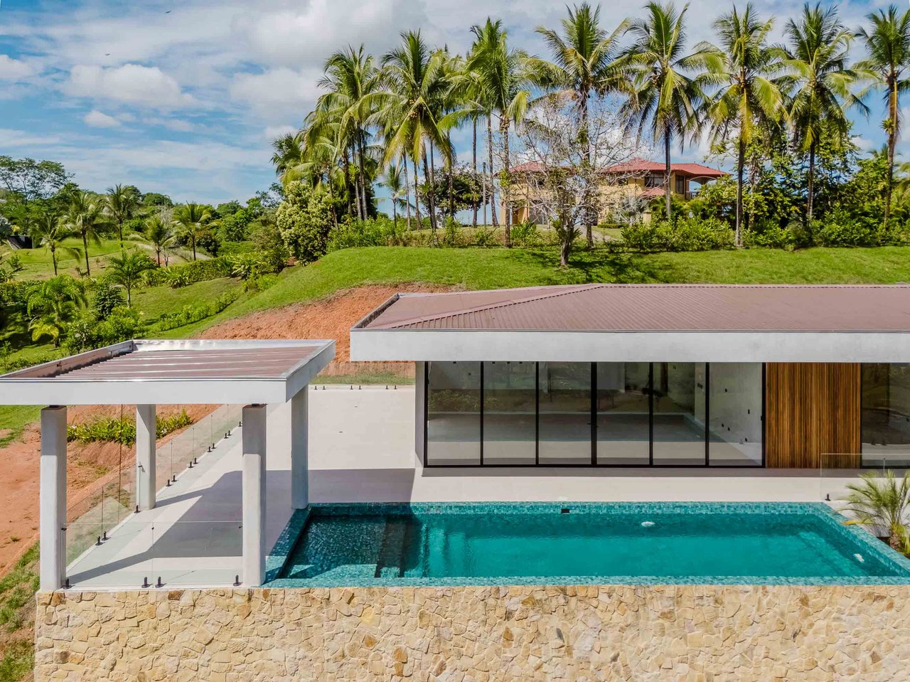 Finca Tranquila Brand New Luxury Residence