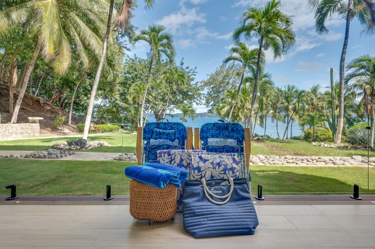 Flamingo Marina Cove 416 – Beachfront Condo