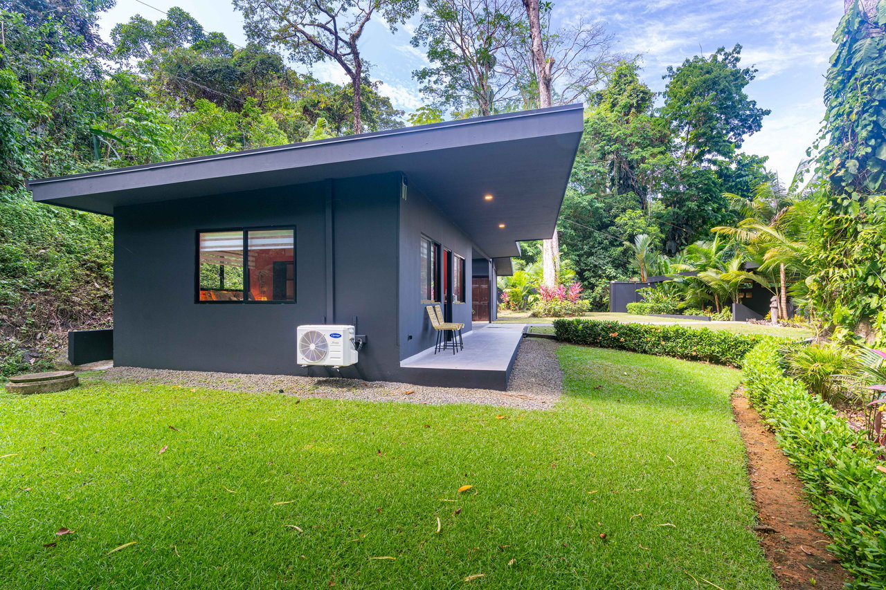 Escaleras Modern Elegance with Ocean Views and Jungle Tranquility, Dominical Costa Rica