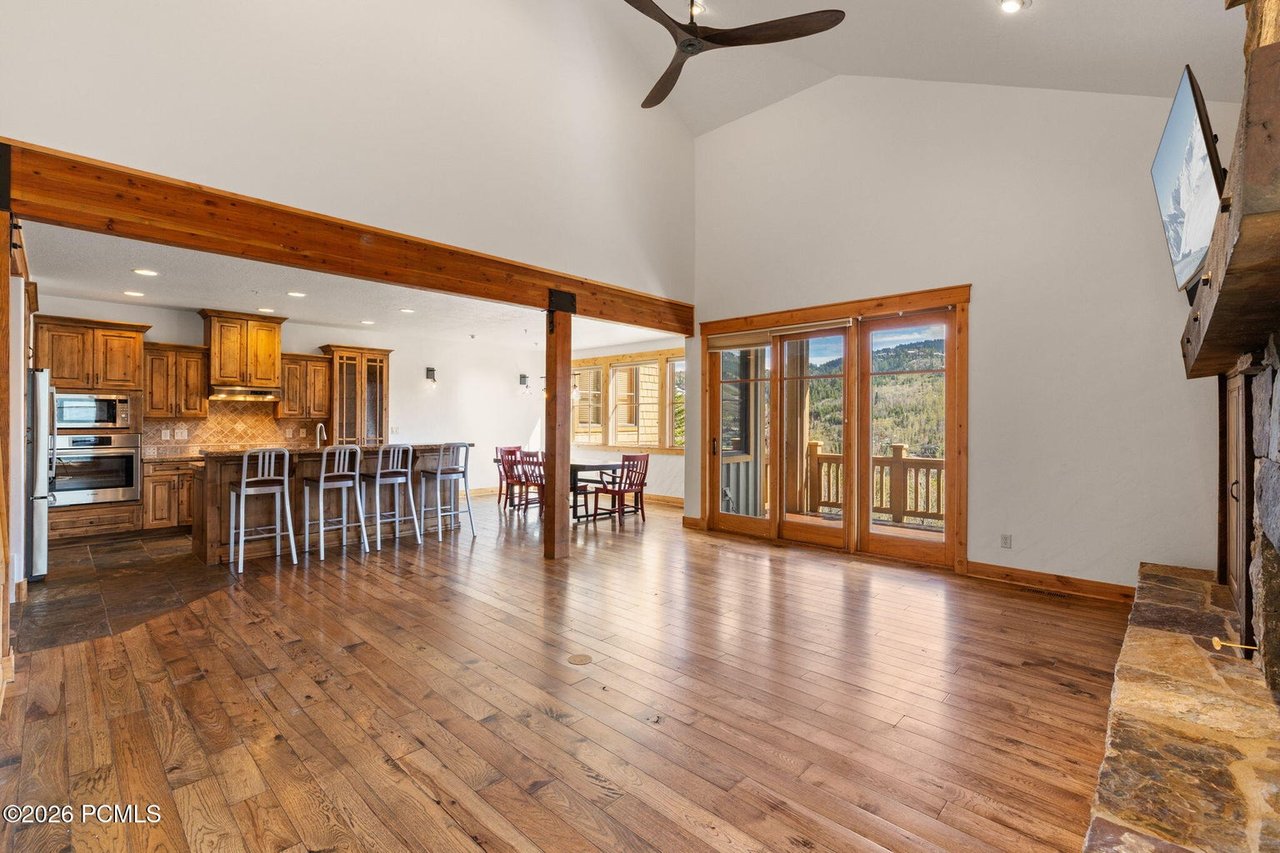 1215 Silver Oak Court 4