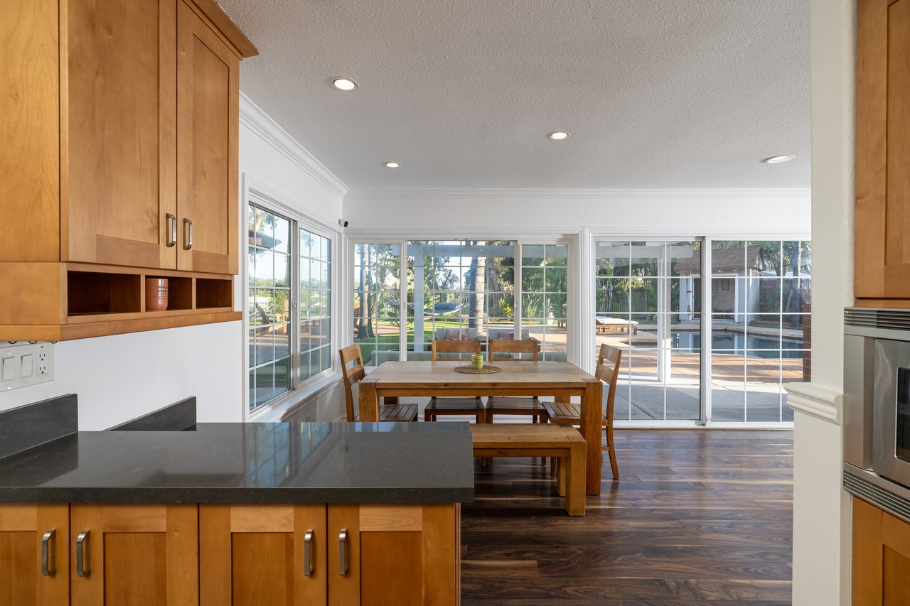23965 Carrillo Dr