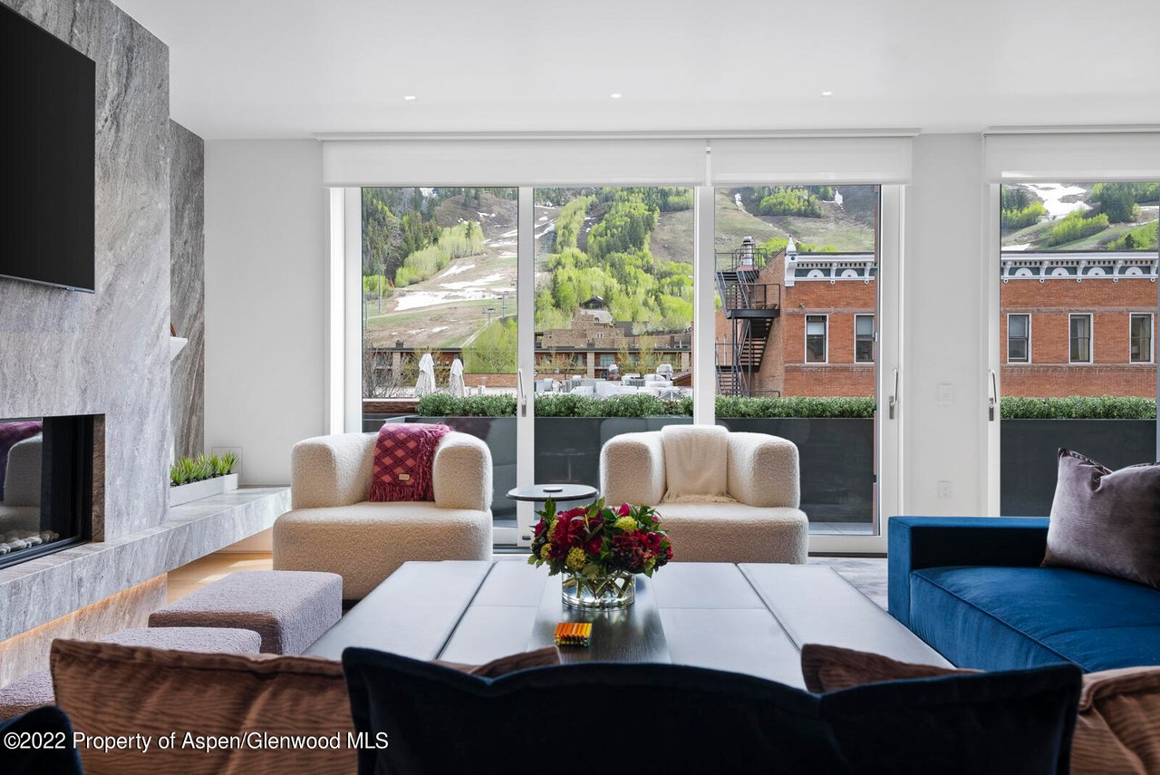 508 E Cooper Avenue, Unit 201