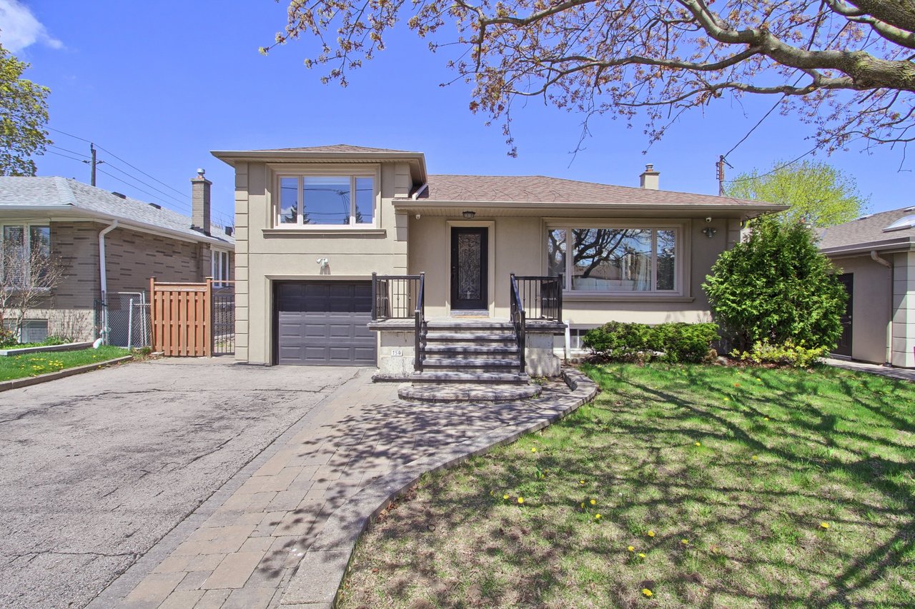 Executive/Family Home - Bathurst Manor 
