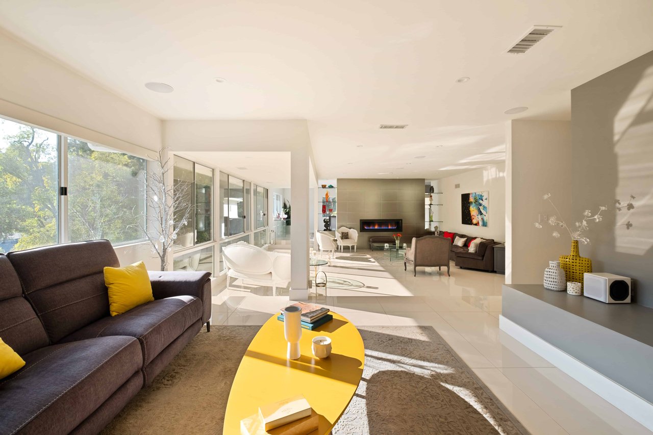 OFF MARKET : ENCINO, CA