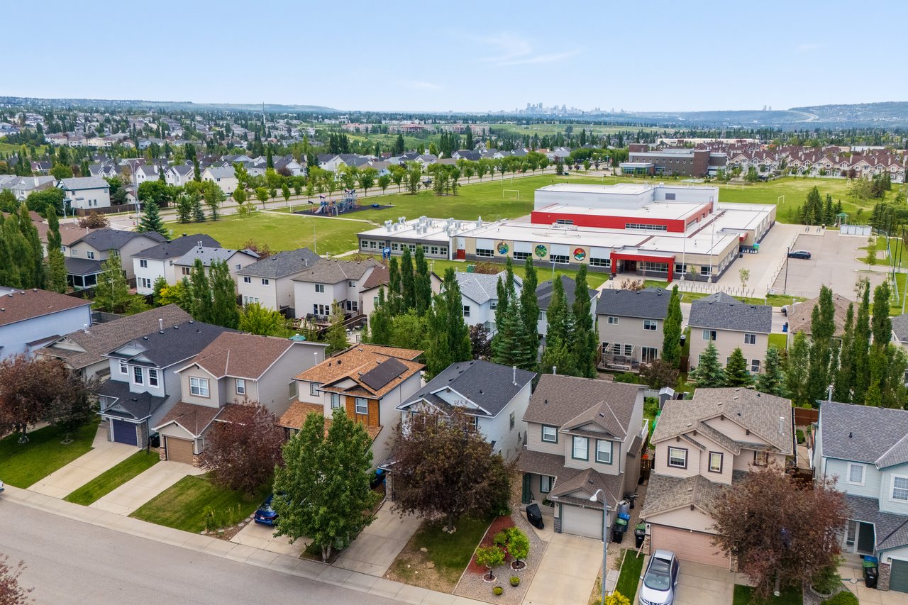 19 Tuscany Ridge Heights NW
