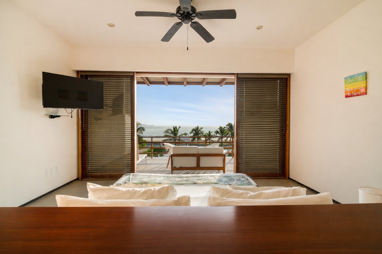 Marea Beachfront Villa C13