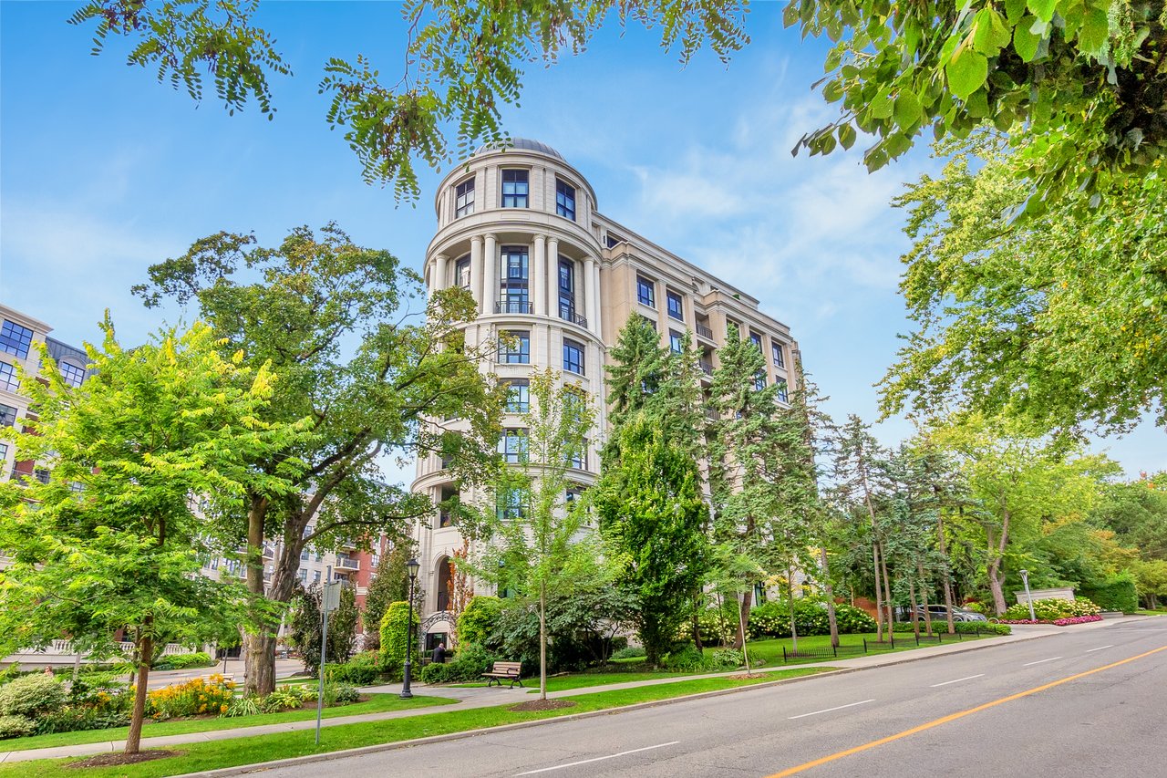 4 The Kingsway #4040, Toronto Ontario Canada