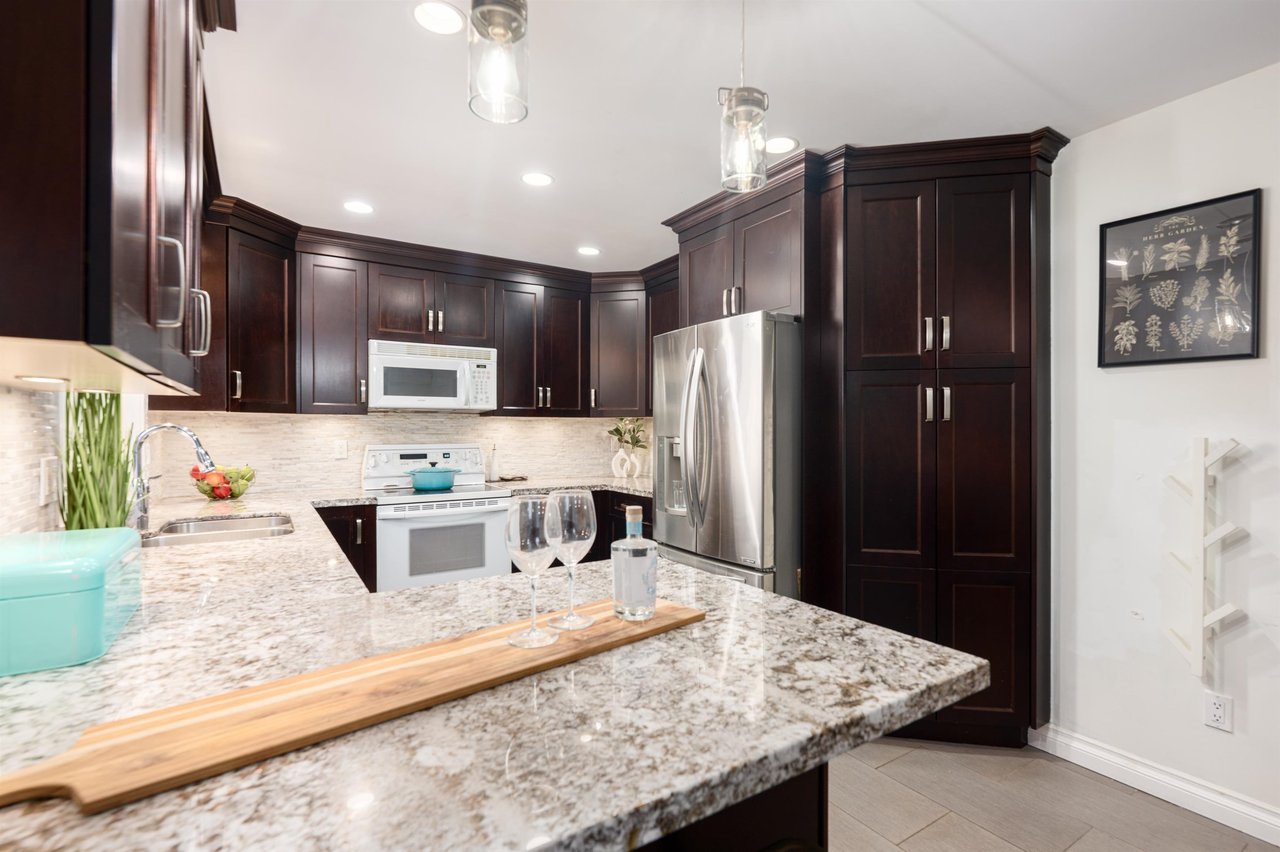 1005 Alpine Pl